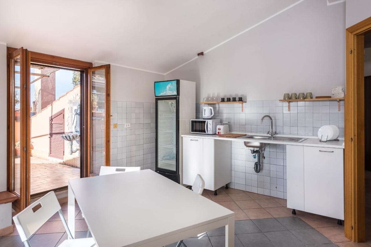 Travelershome Ciampino&Morena Guesthouse Roma Ngoại thất bức ảnh