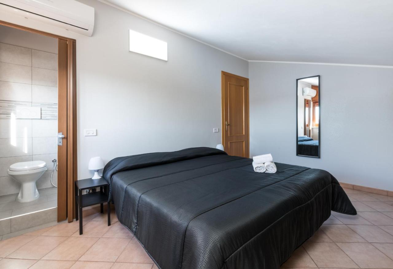 Travelershome Ciampino&Morena Guesthouse Roma Ngoại thất bức ảnh