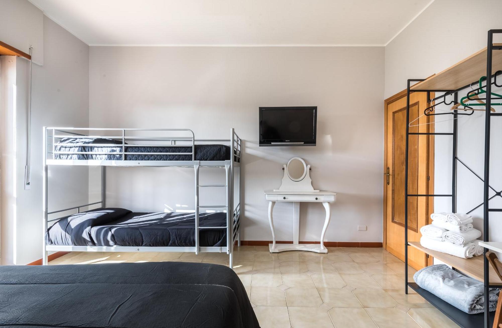 Travelershome Ciampino&Morena Guesthouse Roma Ngoại thất bức ảnh